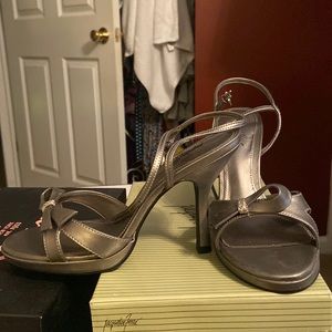 Jacqueline ferrar heels